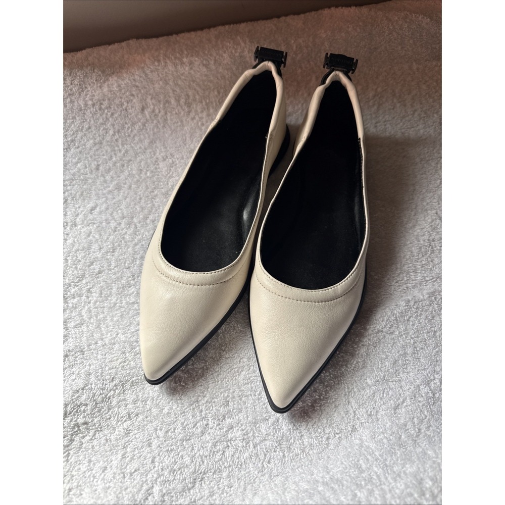 Vince Camuto Bendreta White Leather Pointed Toe Toggle Ballet Flats Size 10M